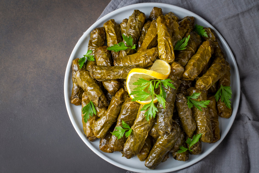 Zeytinyağlı Yaprak Sarma Tarifi - Geleneksel ve Lezzetli Meze