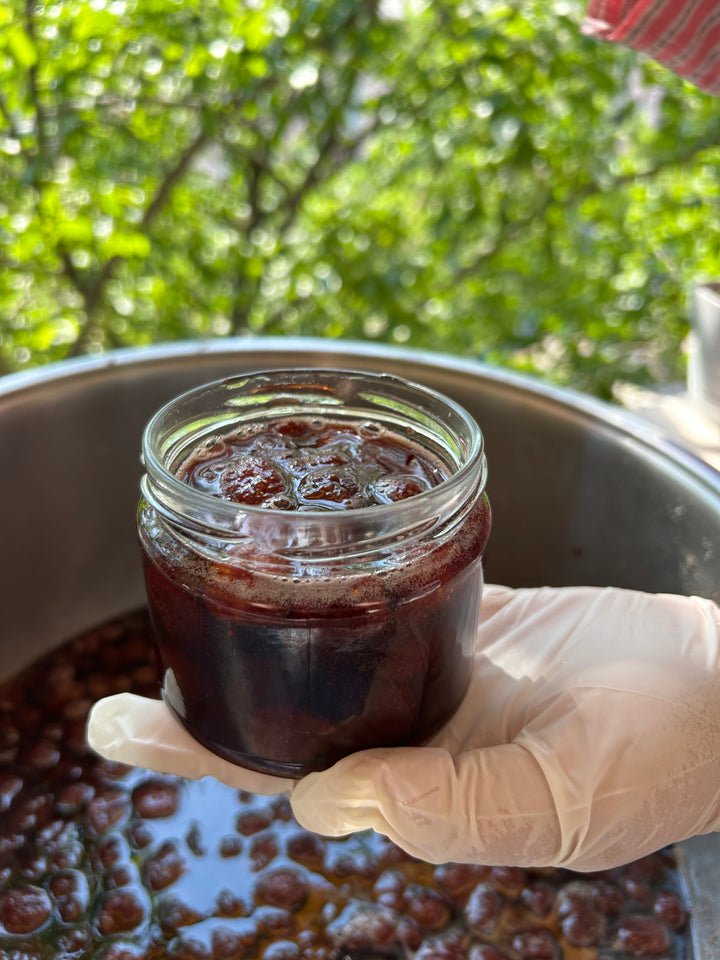 Handgemachte Erdbeermarmelade in Oliv 330cc