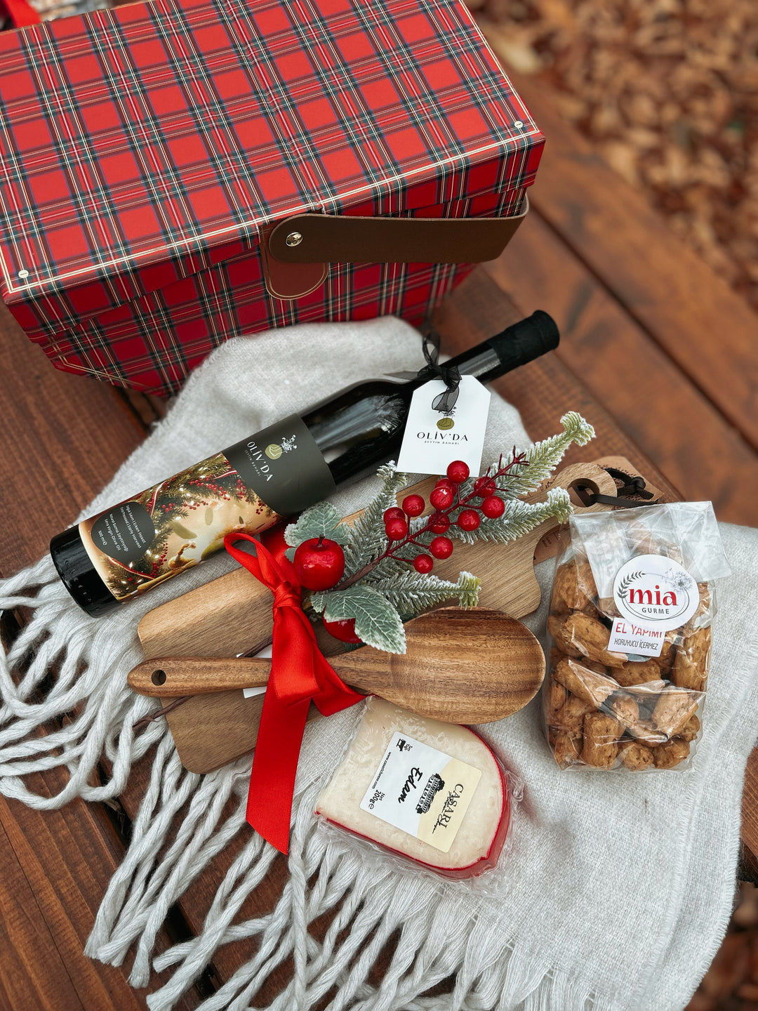 Ekose Piknik Sepetli Erken Hasat Zeytinyağı Hediye Seti