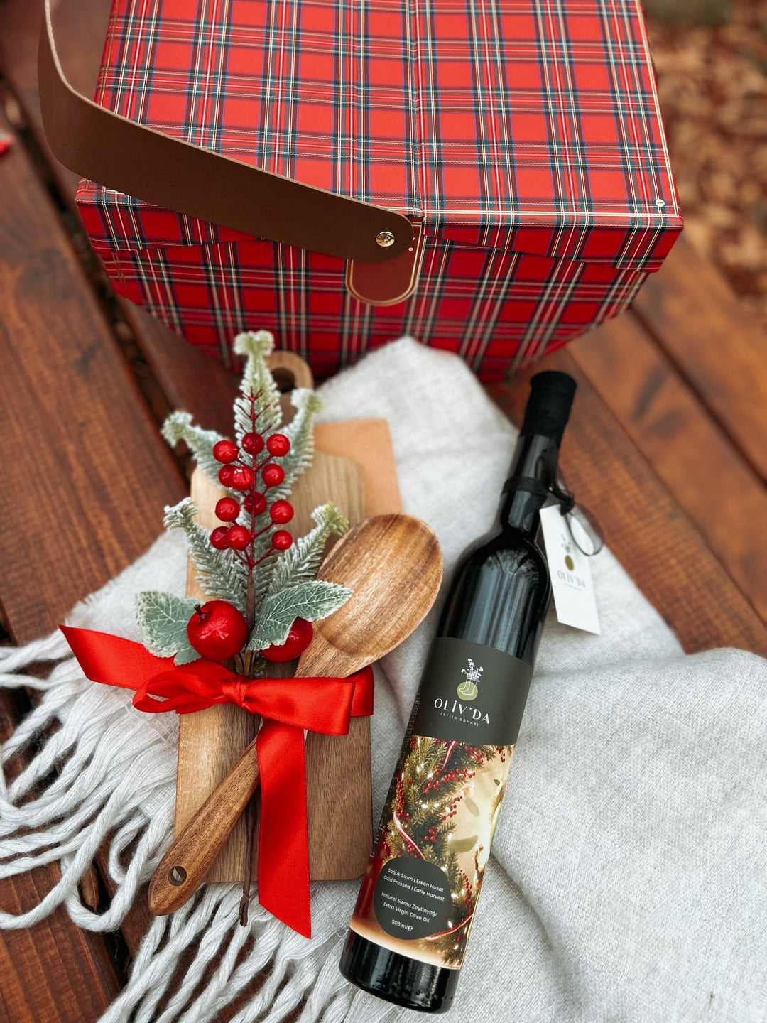 Ekose Piknik Sepetli Erken Hasat Zeytinyağı Hediye Seti